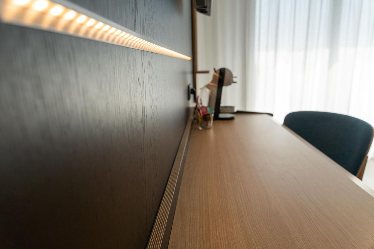 Hotel Libera Caen Colombelles Экстерьер фото
